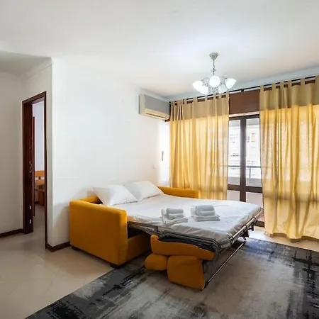 Na Zona Ribeirinha Portimão